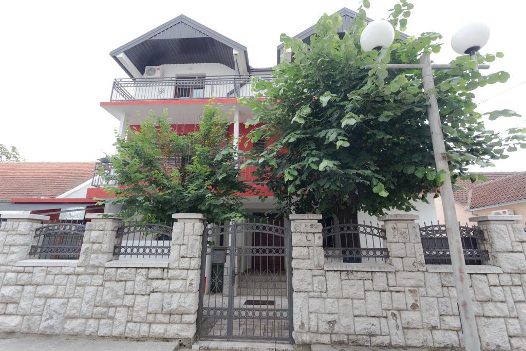 Apartments Erakovic Nikšić Exterior foto